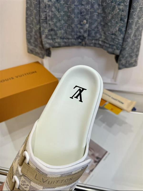 20251128184544715 210